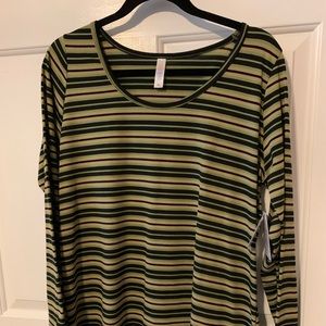 Lynnae. NEW Black/tan/ green. XL. LuLaRoe.